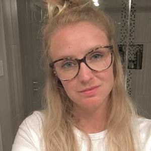 Meet your Posher, Joelle